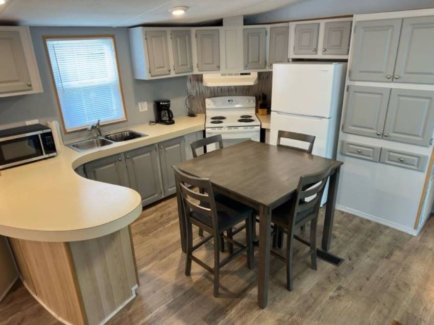 341 Sioux Drive a Winter Haven, FL Mobile or Manufactured Home for Sale